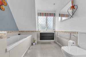 Photo 40- click for photo gallery